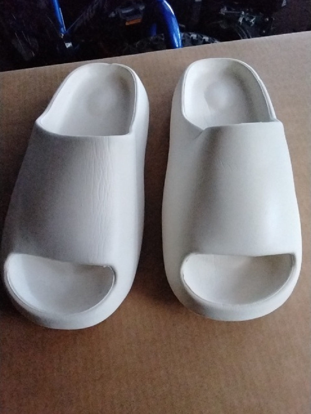 Unbranded Unisex Cloud Slides Beige Tan Size 44/45 US Men Size 13